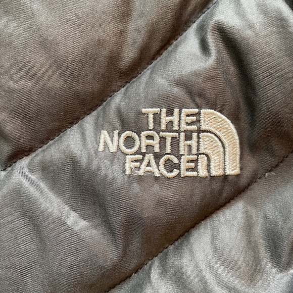 The North Face Jacket Womens Xs Aconcagua Puffer 550 Down Fill Dark Grey - Picture 3 of 13